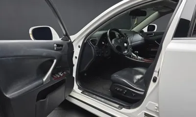 Lexus IS 2008, 172291 км, за 2790.79 USD - фото 10