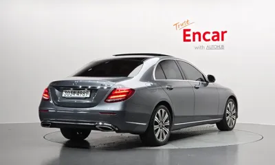 Mercedes-Benz E-Class 2019, 62839 км, за 23318.44 USD