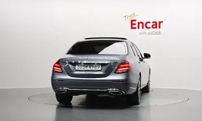Mercedes-Benz E-Class 2019, 62839 км, за 23318.44 USD