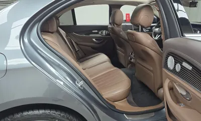 Mercedes-Benz E-Class 2019, 62839 км, за 23318.44 USD - фото 12
