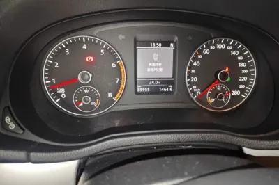 Volkswagen Passat 2015, 90000 км, за 8782 USD - фото 9