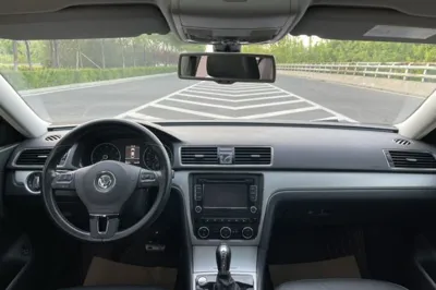 Volkswagen Passat 2015, 90000 км, за 8782 USD - фото 15