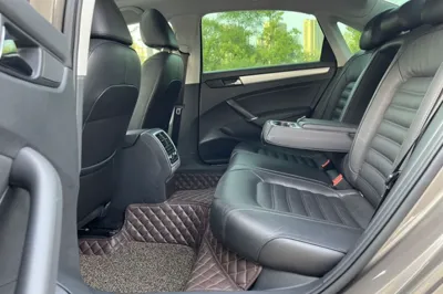 Volkswagen Passat 2015, 90000 км, за 8782 USD - фото 17
