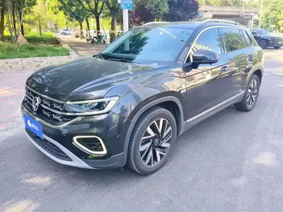 Volkswagen Tayron · 2025 год