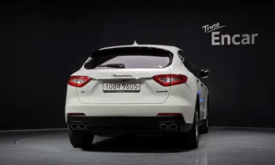 Maserati Levante 2018, 95291 км, за 16576.73 USD
