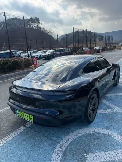 Porsche Taycan 2025, 30000 км, за 80412.24 USD - фото 6
