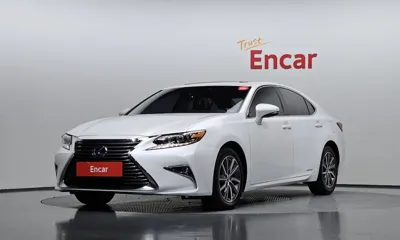 Lexus ES · 2016 год
