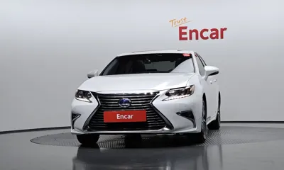 Lexus ES 2016, 75771 км, за 17133.56 USD