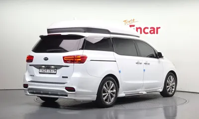 Kia Canival 2019, 101883 км, за 13784.95 USD