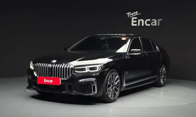 BMW 7-Series · 2022 год