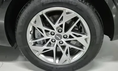 Genesis GV70 2023, 50000 км, за 11553.11 USD - фото 8