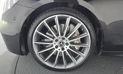 Mercedes-Benz E-Class 2021, 95189 км, за 23509.91 USD