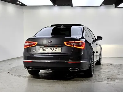 Kia K7 2015, 192716 км, за 2604.67 USD
