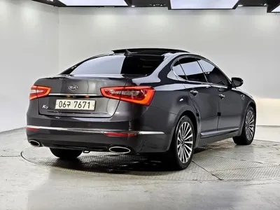 Kia K7 2015, 192716 км, за 2604.67 USD