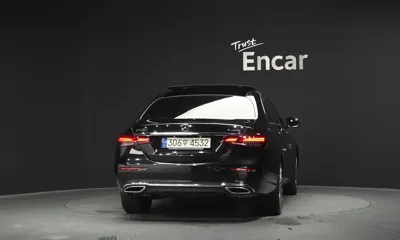Mercedes-Benz E-Class 2021, 91102 км, за 26098.44 USD
