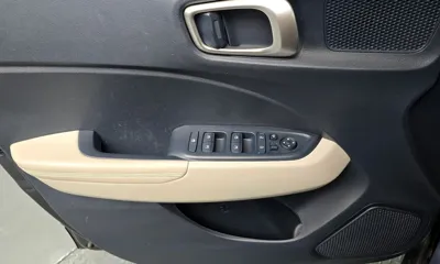 Hyundai Venue 2022, 77819 км, за 10618.9 USD - фото 24