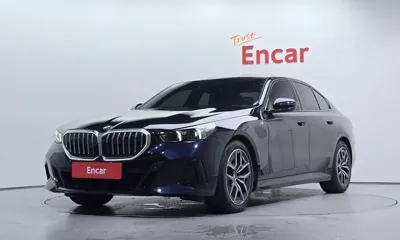 BMW 5-Series · 2025 год