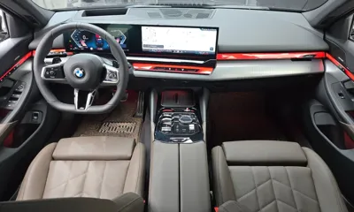 BMW 5-Series 2025, 21171 км, за 43974.01 USD - фото 7