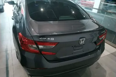 Honda Accord 2018, 103200 км, за 15172 USD