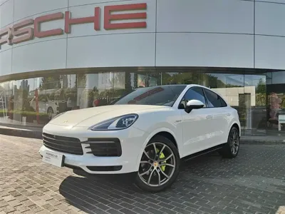 Porsche Cayenne Hybrid · 2020 год