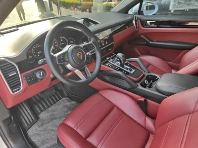 Porsche Cayenne Hybrid 2020, 63000 км, за 54148.45 USD - фото 9