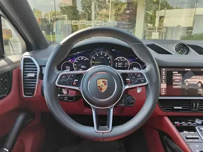 Porsche Cayenne Hybrid 2020, 63000 км, за 54148.45 USD - фото 13
