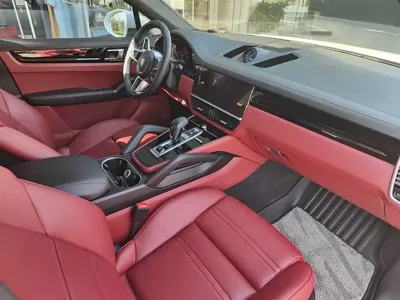 Porsche Cayenne Hybrid 2020, 63000 км, за 54148.45 USD - фото 21