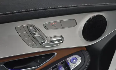 Mercedes-Benz GLC-Class 2022, 26368 км, за 35454.1 USD - фото 29