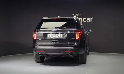 Ford Explorer 2015, 97382 км, за 6174.46 USD