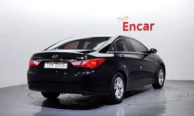 Hyundai Sonata 2010, 200459 км, за 1652.57 USD