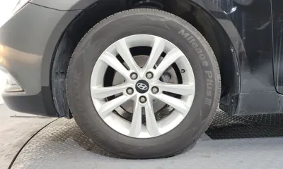Hyundai Sonata 2010, 200459 км, за 1652.57 USD