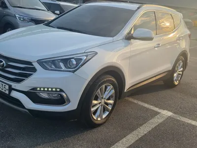Hyundai Santafe 2018, 92273 км, за 8270.97 USD