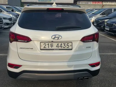 Hyundai Santafe 2018, 92273 км, за 8270.97 USD