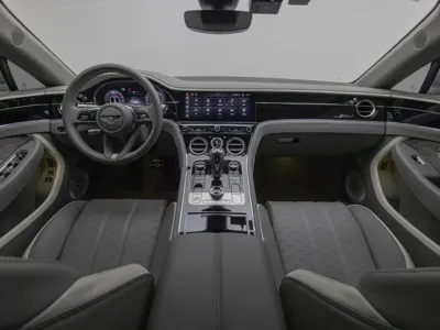 Bentley Continental 2025, 3402 км, за 270895.24 USD - фото 6