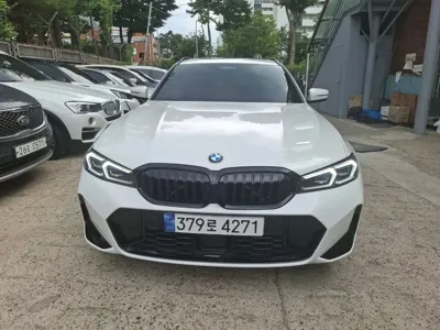 BMW 3-Series 2023, 14289 км, за 28990.24 USD