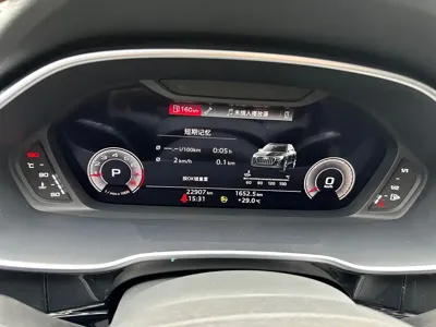 Audi Q3 2022, 22000 км, за 29399.08 USD