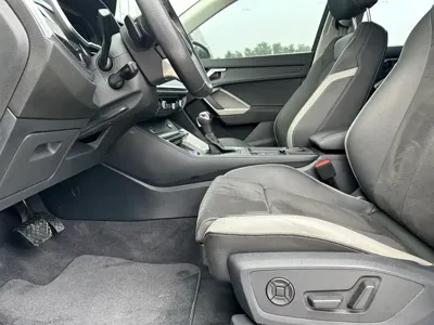 Audi Q3 2022, 22000 км, за 29399.08 USD - фото 8