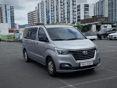 Hyundai Starex 2018, 138414 км, за 6049.97 USD