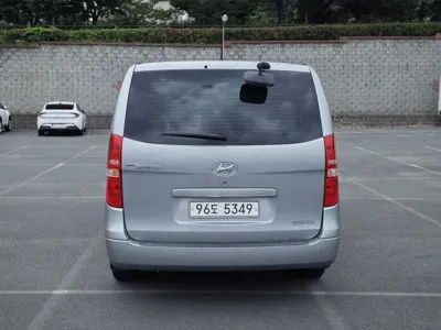 Hyundai Starex 2018, 138414 км, за 6049.97 USD