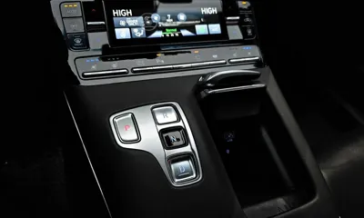 Hyundai Grandeur 2021, 90312 км, за 16518 USD - фото 9