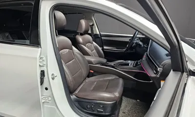 Hyundai Grandeur 2021, 90312 км, за 16518 USD - фото 12