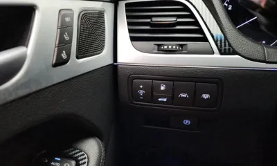 Hyundai Genesis 2014, 222798 км, за 5123.49 USD - фото 17
