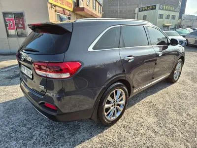 Kia Sorento 2017, 104000 км, за 9189.97 USD