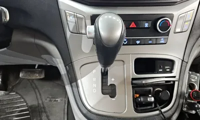 Hyundai Starex 2017, 68062 км, за 8008.4 USD - фото 9
