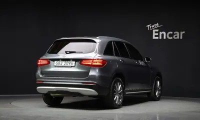 Mercedes-Benz GLC-Class 2019, 84615 км, за 14998.35 USD
