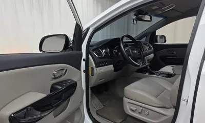 Kia Canival 2019, 95905 км, за 12936.35 USD - фото 10
