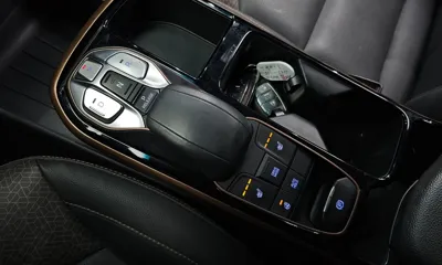 Hyundai Ioniq 2019, 121532 км, за 7614.55 USD - фото 9