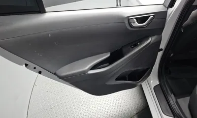 Hyundai Ioniq 2019, 121532 км, за 7614.55 USD - фото 25