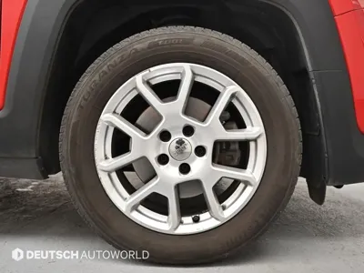 Jeep Renegade 2019, 30722 км, за 9116.36 USD