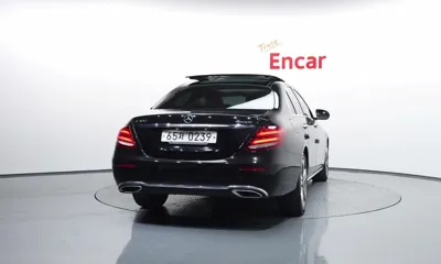 Mercedes-Benz E-Class 2017, 75437 км, за 14332.26 USD